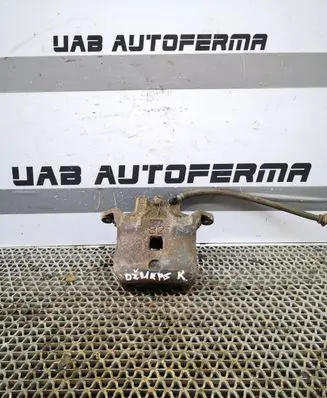 Nissan Juke I F15 Front brake caliper