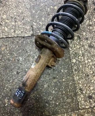 Skoda Yeti (5L) Front shock absorber/damper