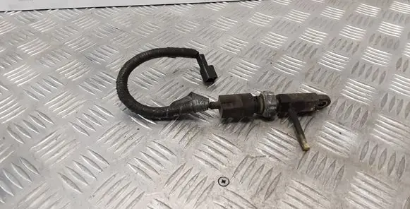 Nissan Patrol Y61 Oil pressure sensor 