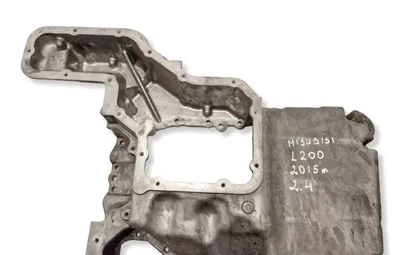 Mitsubishi L200 Oil sump 
