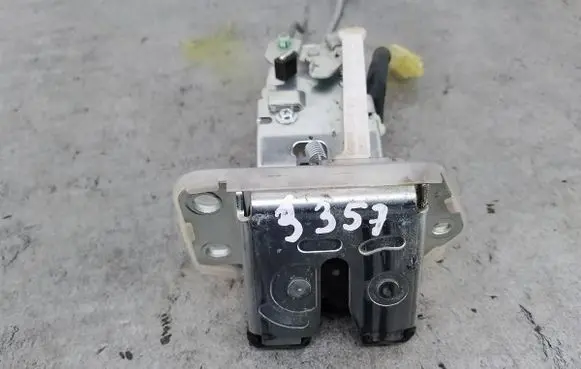 Suzuki Ignis Tailgate lock latch 