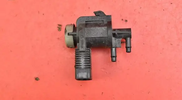 Seat Altea XL Vacuum valve 1J0906283C