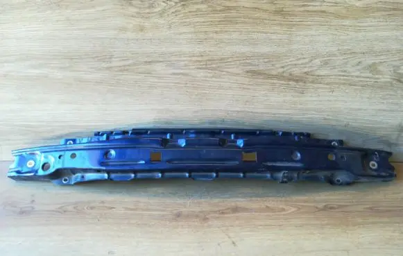 Opel Zafira A Front bumper cross member