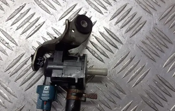 Toyota Auris 150 Valve vacuum 