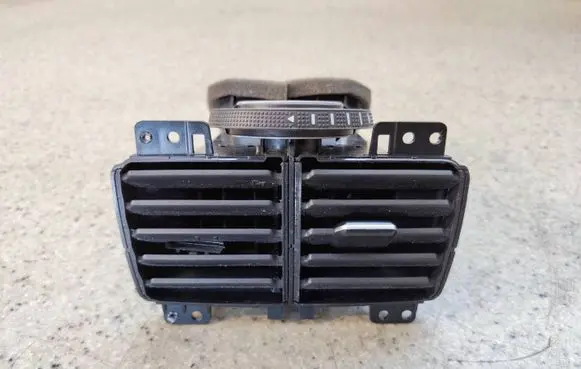 Volkswagen Golf VII Rear air vent grill 5G081920335 5G0819203D 5G0819203
