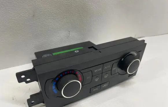 Chevrolet Captiva Climate control unit 96436272 DKB061116139