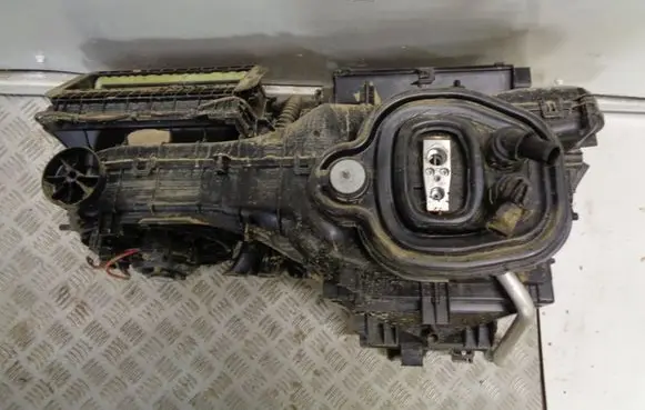 Volkswagen Golf Sportsvan Interior heater climate box assembly housing 