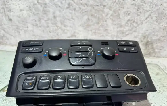 Volvo S80 Climate control unit 1079161C 8691875 04W18E03