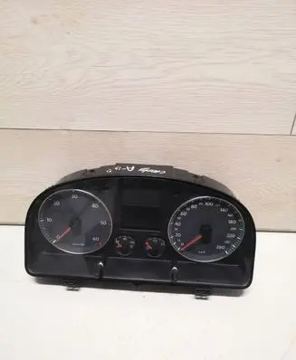 Volkswagen Caddy Speedometer (instrument cluster) 1T0920854C V0002000 02408080871