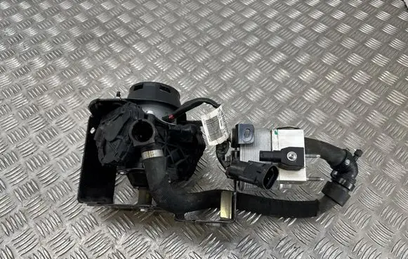 Opel Mokka X Vacuum pump 9835028580