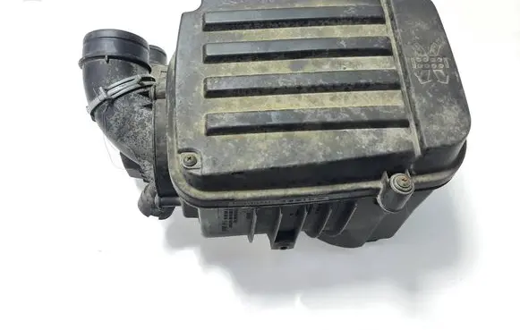 Volkswagen Jetta III Air filter box 1K0129610B 1K0129607