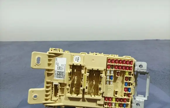 Hyundai i20 (PB PBT) Fuse box set 91953-Q0490