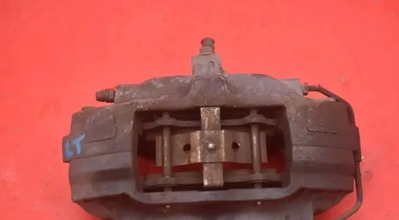 Rear brake caliper