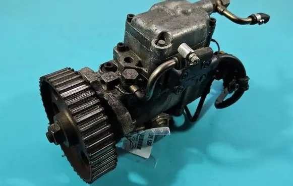 Audi A4 S4 B5 8D Fuel injection high pressure pump 0460404994 IMPRK1528139