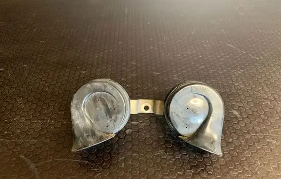 BMW X5 E53 Horn signal E10209 E1000209