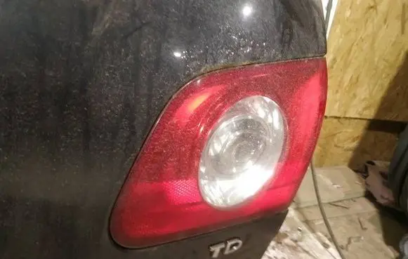 Volkswagen PASSAT B6 Tailgate rear/tail lights 