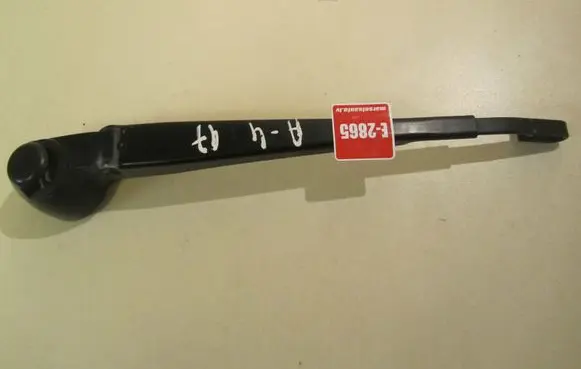 Audi A4 S4 B5 8D Rear wiper blade arm 8D9955407