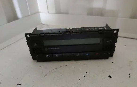 Volkswagen PASSAT B5.5 Climate control unit