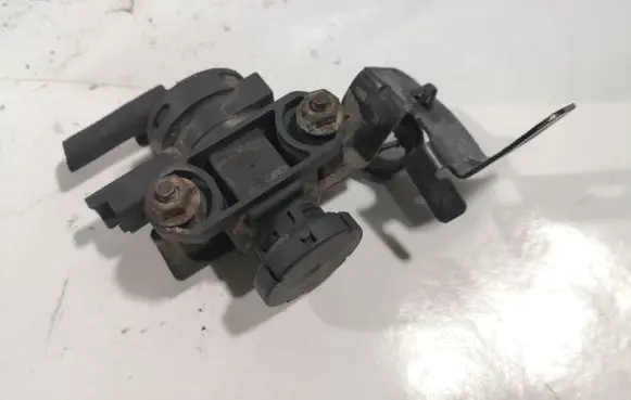Citroen Berlingo Vacuum valve 
