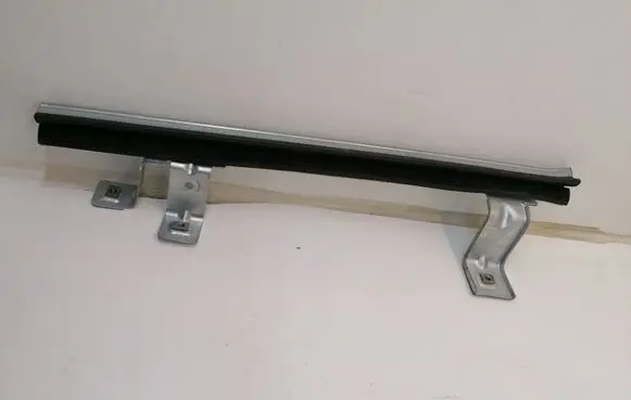Ford Transit Custom Front door windshield rail 