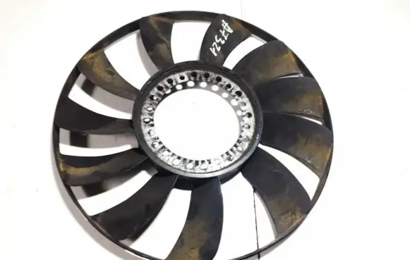 Skoda Superb B5 (3U) Fan impeller 059121301b