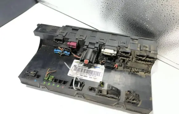 Mercedes-Benz E W211 Comfort/convenience module 2115452101 5DK00804750 0341513846