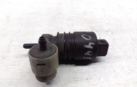 Seat Alhambra (Mk1) Windscreen/windshield washer pump
