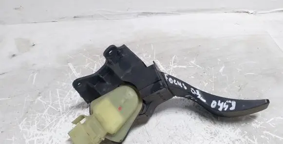 Ford Focus Accelerator throttle pedal 2M519F836AD