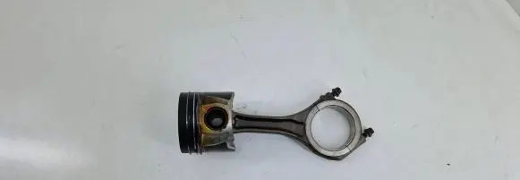 Audi Q7 4M Piston with connecting rod CRT