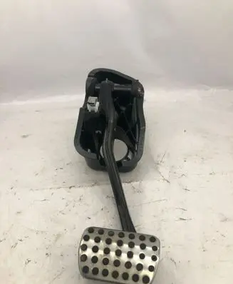 Mercedes-Benz E W213 Brake pedal A2222940001