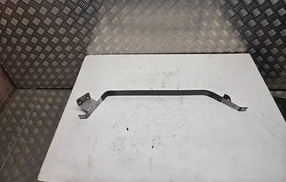 Toyota RAV 4 (XA40) Fuel tank mounting bracket