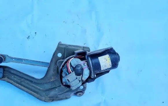Renault Megane I Wiper motor