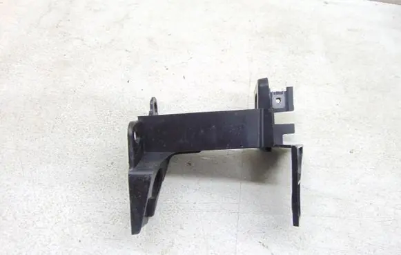 Renault Captur II Headlight/headlamp mounting bracket 6221690201