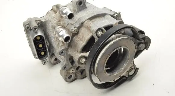 BMW X1 F48 F49 Generator/alternator 7649390