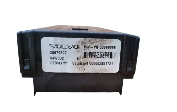 Volvo XC90 Fuse module 30679527 04W032 08696098
