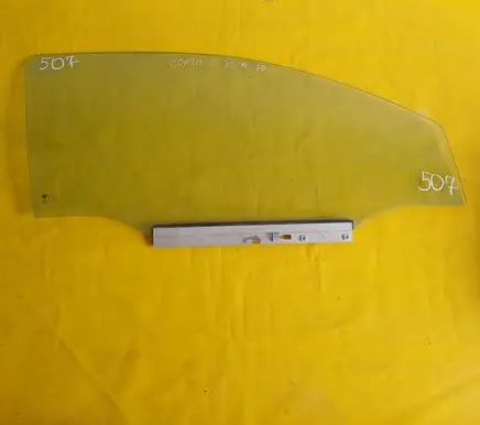 Opel Corsa C Front door window/glass (coupe)