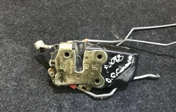 Dodge Grand Caravan Front door lock