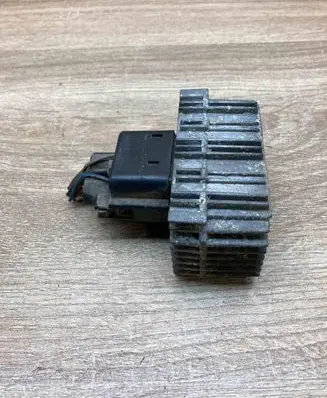 Opel Vectra C Glow plug pre-heat relay 55354141 WITHPLUG
