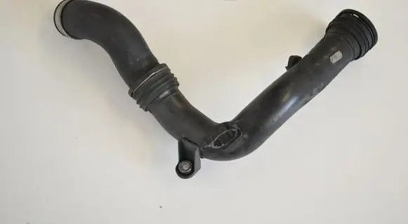 Volkswagen PASSAT B6 Intercooler hose/pipe 1K0145838D 1K0145770D