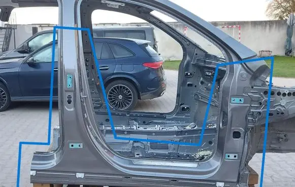 Mercedes-Benz GLA H247 Sill 