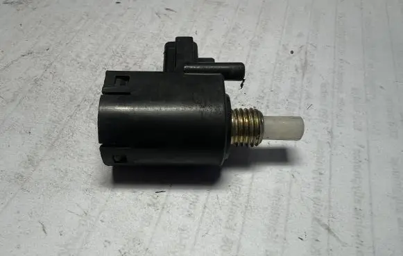 Clutch pedal sensor