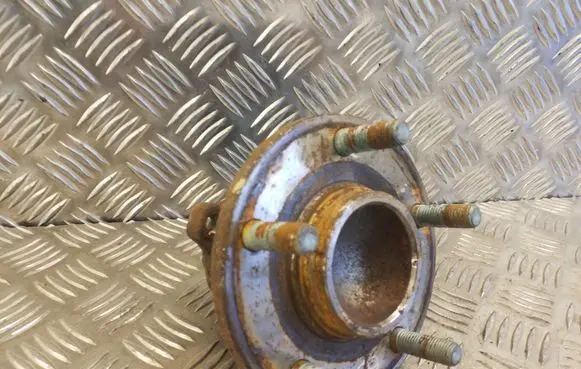 Ford S-MAX Rear wheel bearing hub 3N612C299A