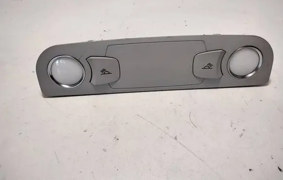 Audi A6 S6 C6 4F Rear seat light 4L0947111B