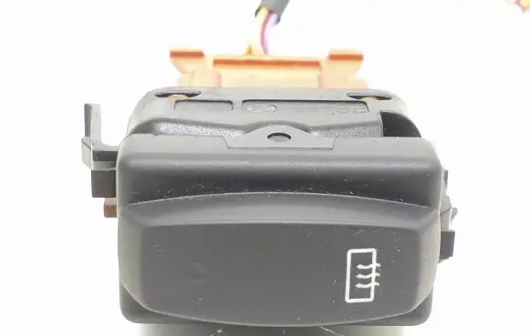 Renault Trafic II (X83) Windscreen/window heater switch 2648804 313155A