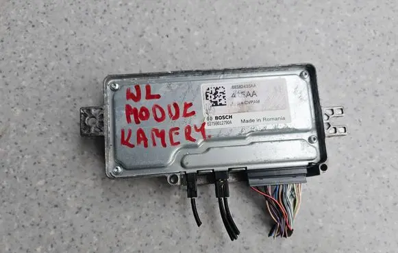 Jeep Grand Cherokee WL Camera control unit module 68382435AA