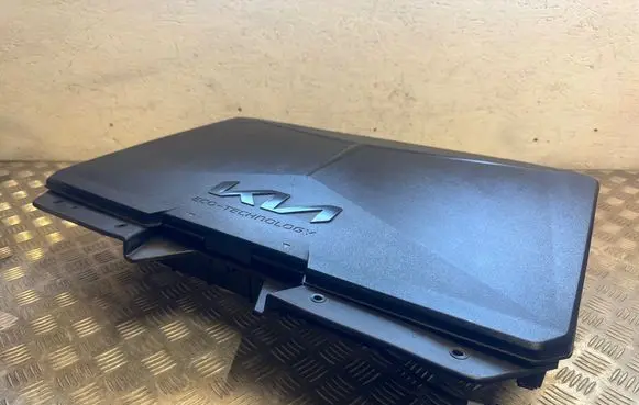KIA Niro Front trunk storage compartment 86753AO000