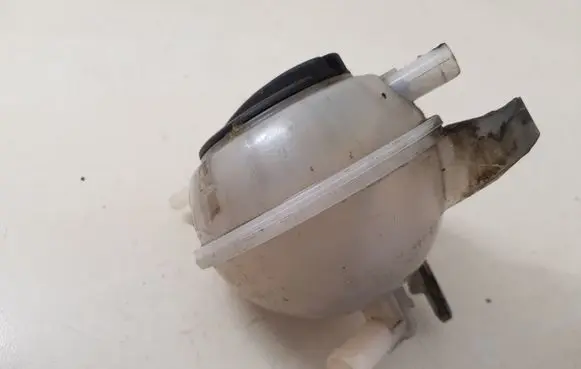 Volkswagen Up Coolant expansion tank/reservoir 1S0121407E