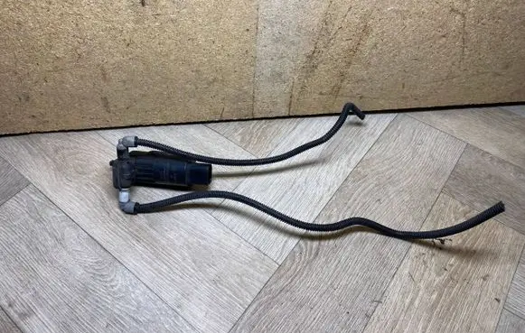 Opel Astra J Windscreen/windshield washer pump 13349273 430036418