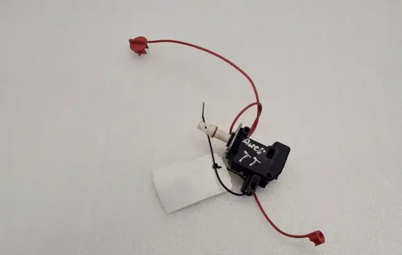 Fuel tank cap lock motor
