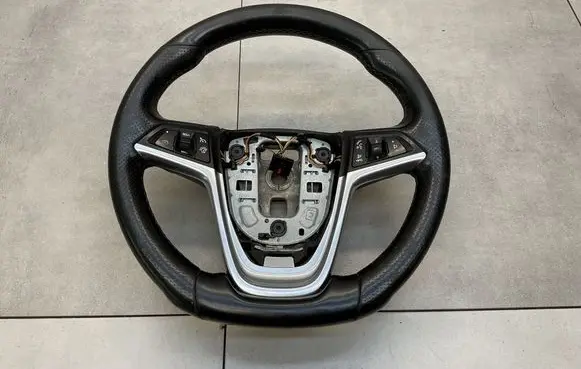 Opel Zafira C Steering wheel 13365200